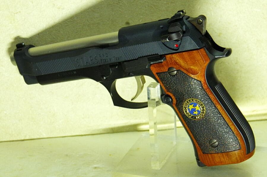東京マルイ バイオハザード サムライエッジ改 M92F クリスレッドフィールド