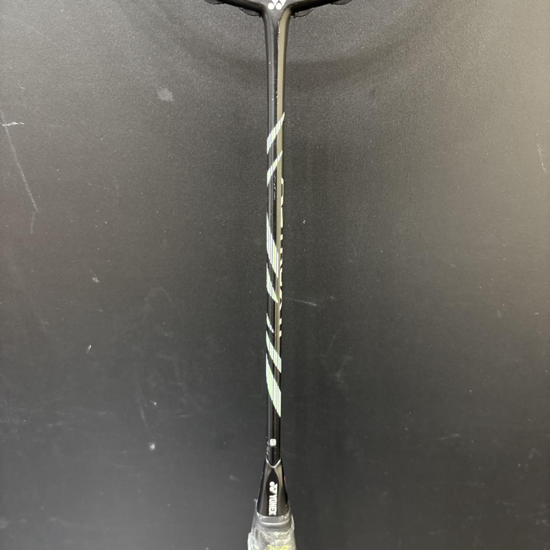 YONEX　ヨネックス　ASTROX　11　バトミントンラケット　ガット無し