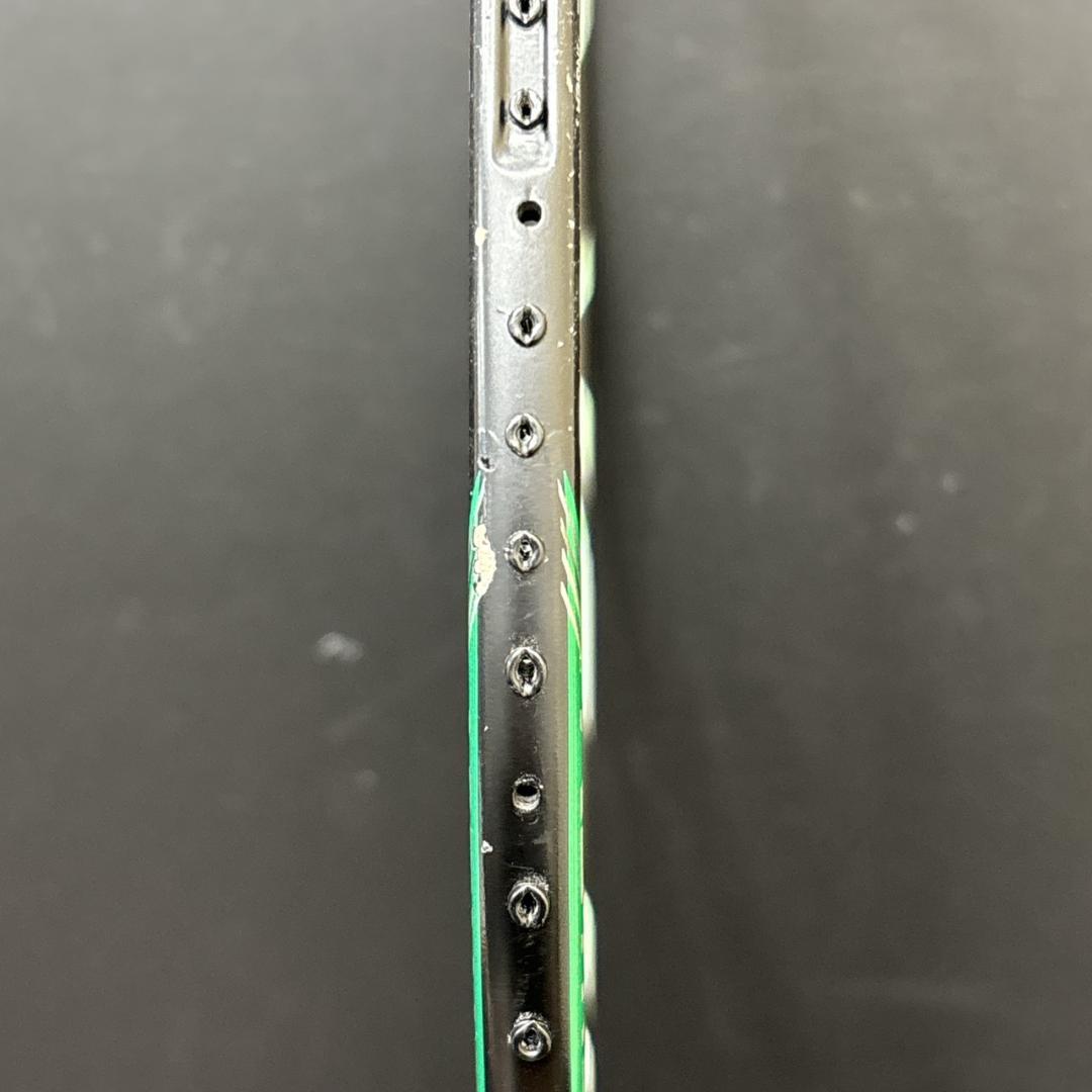 YONEX　ヨネックス　ASTROX　11　バトミントンラケット　ガット無し