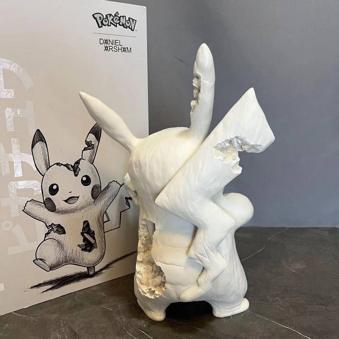 Daniel Arsham×Pokémon Crystalized ピカチュ