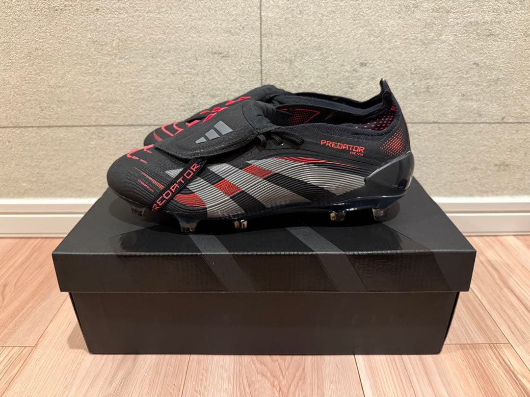 プレデターエリート FG STEALTH VICTORY PACK