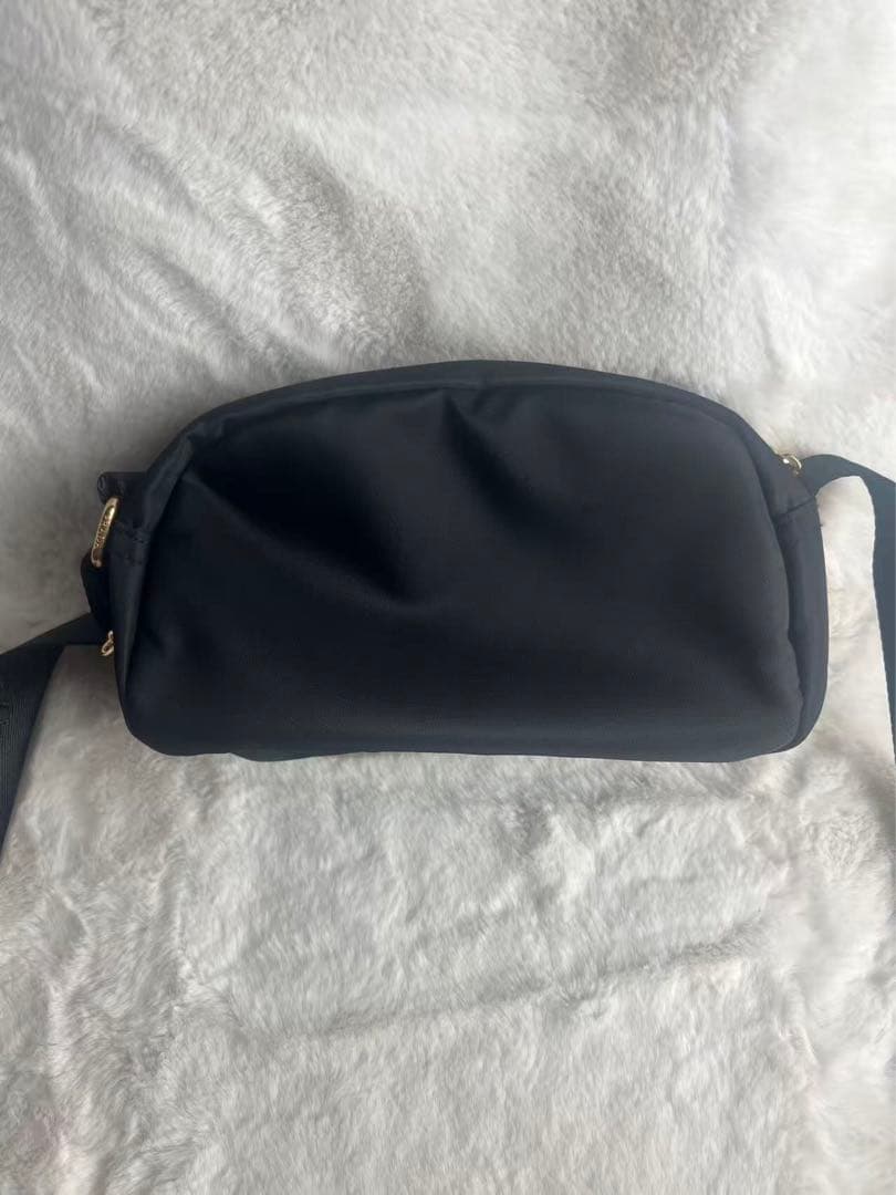 PRADA ブラック ショルダーバッグ ナイロン ノベルティ ブラック