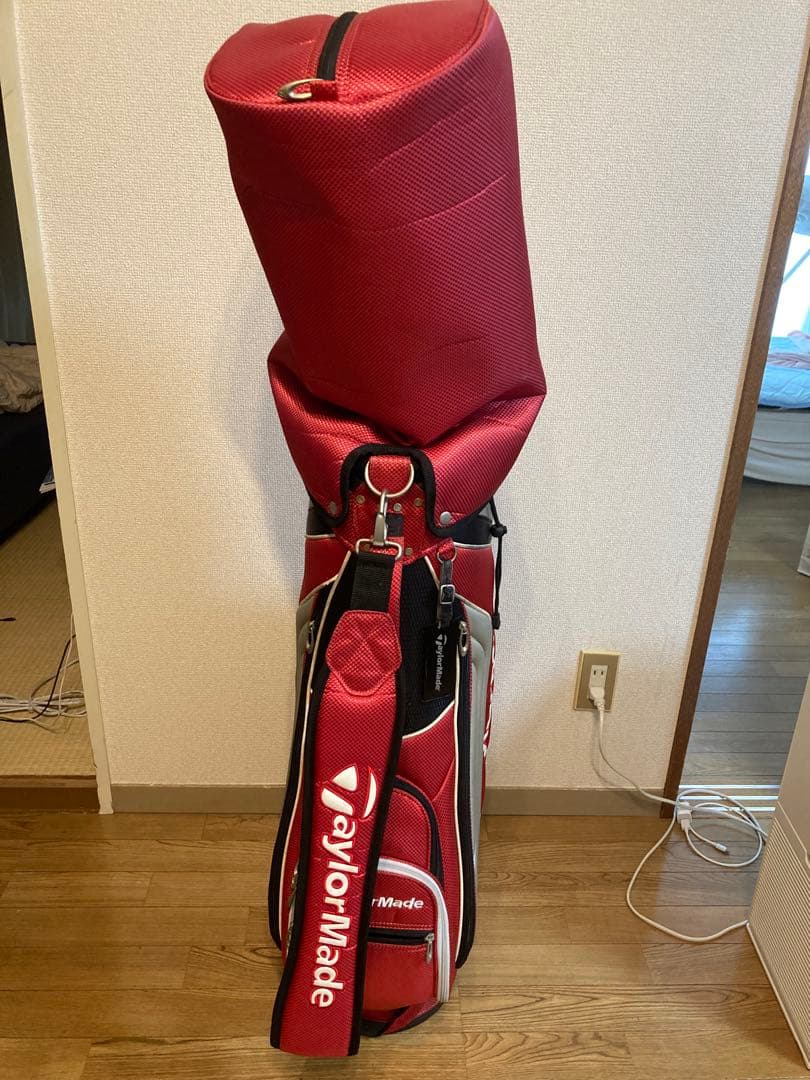 TaylorMade キャディバッグ & Titleistドライバー 983K