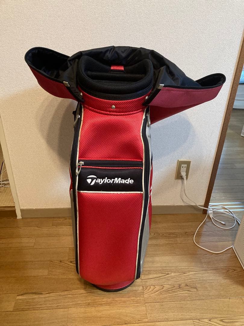 TaylorMade キャディバッグ & Titleistドライバー 983K