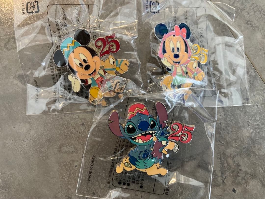 【未開封】ディズニー公式 ピンズ（シー内ゲーム景品）49個※一ヶ開封あり