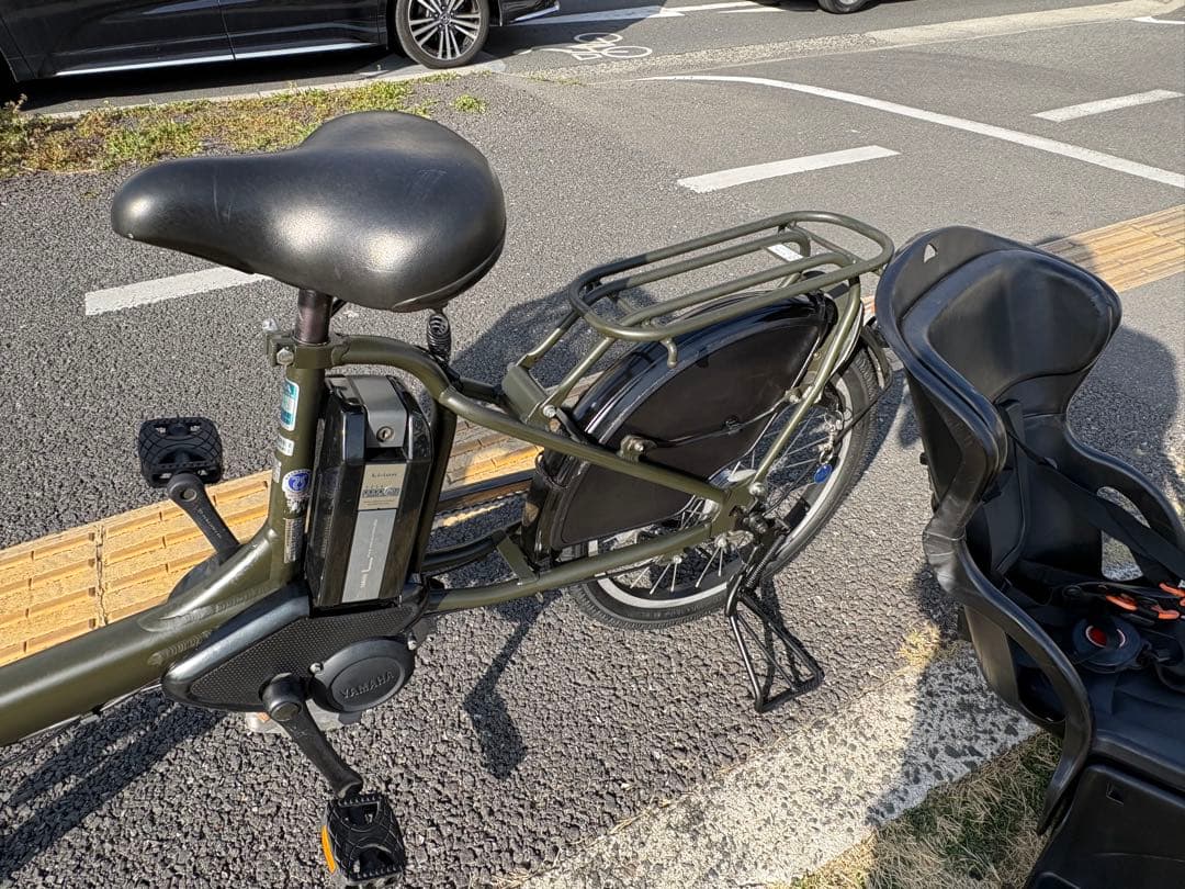 中古20㌅YAMAHA電動アシスト自転車　8.9Ah 大阪　083