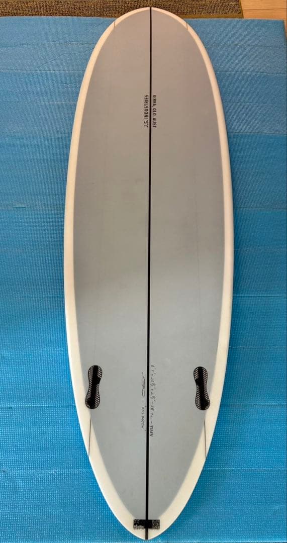 JSサーフボードBig Baron 64\"x203/4\"X23/4-38.70L