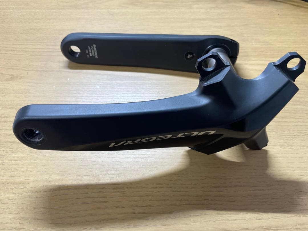 Shimano ULTEGRA R8100 クランクセット　165mm