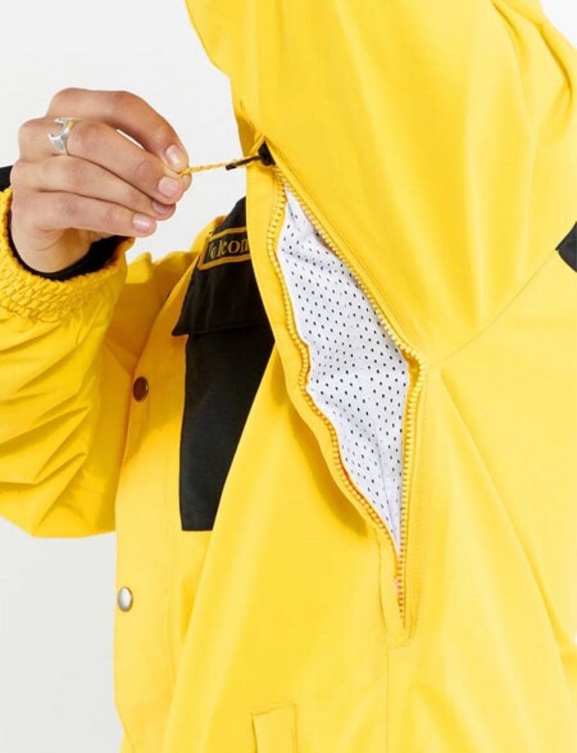 【新品】VOLCOM◾️スノーウエア◾️ロンゴゴアテックスジャケット◾️Mサイズ