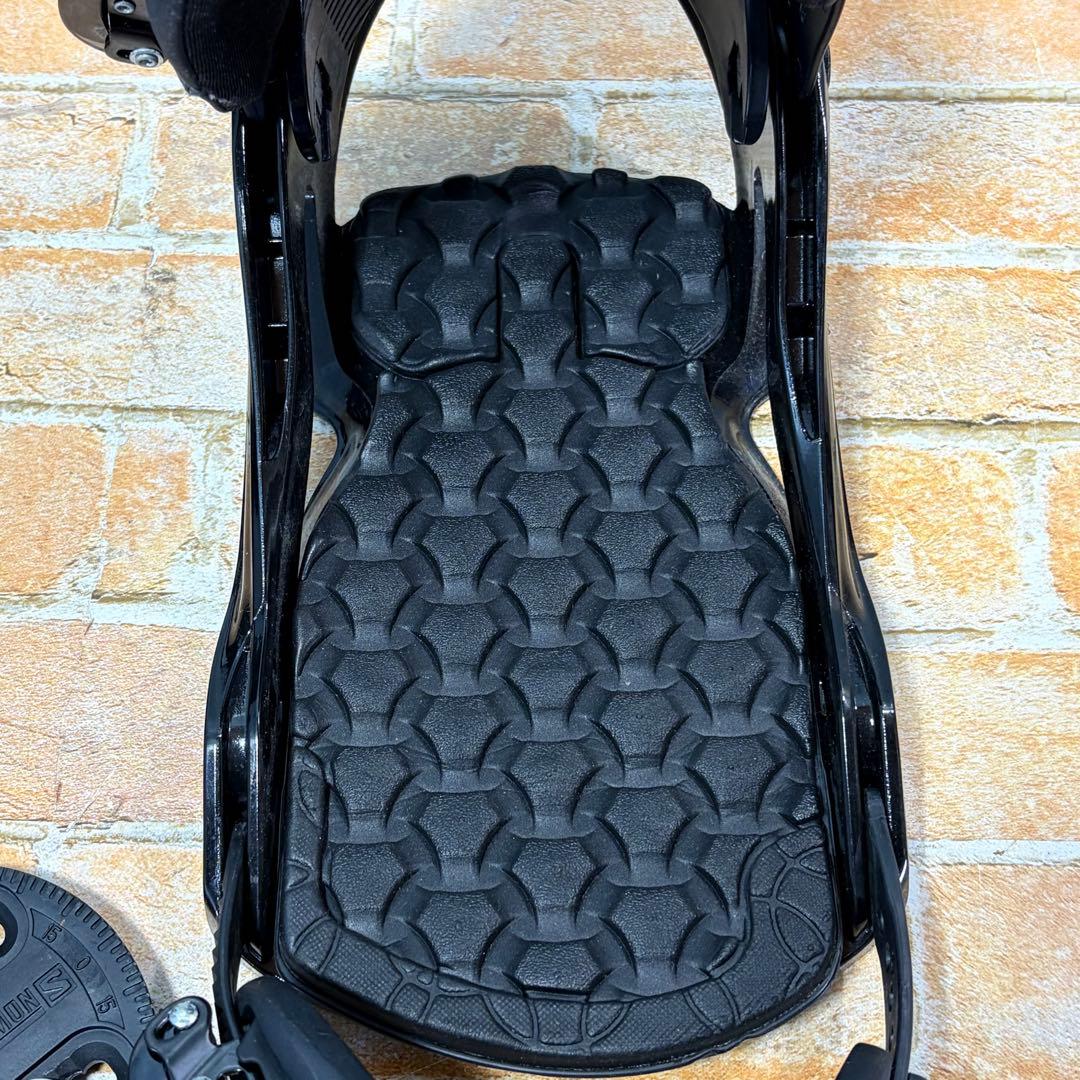 美品 SALOMON RYTHEM サイズM バインディング スノーボード