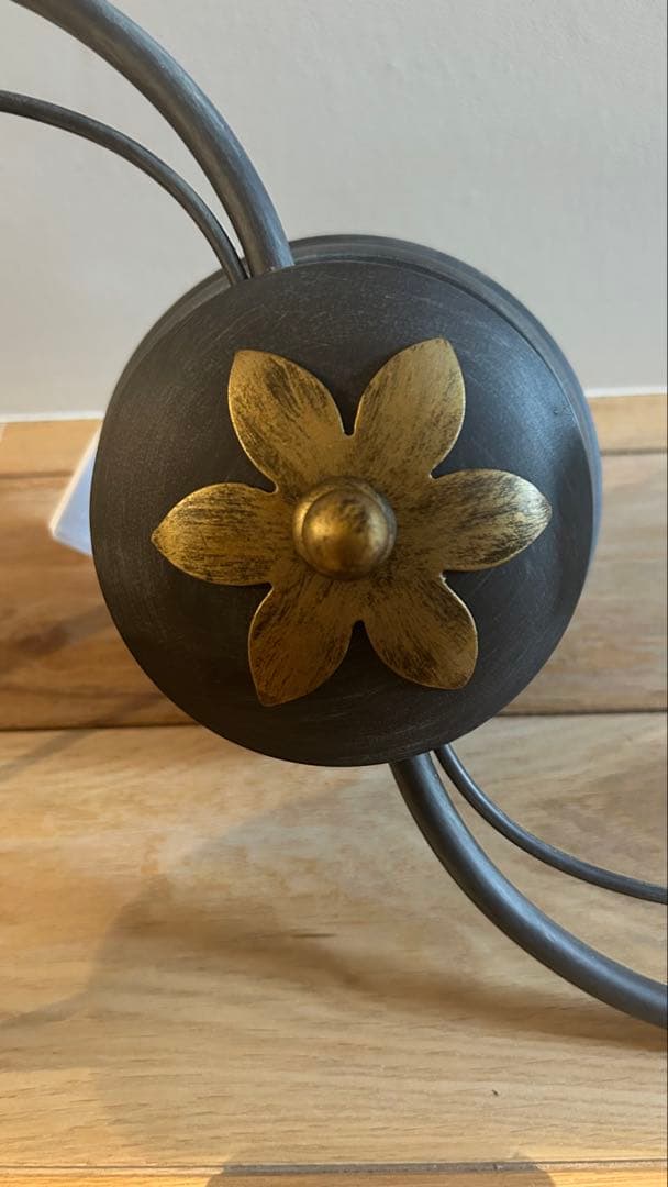 コイズミ照明　シャンデリア　花　アンティーク風