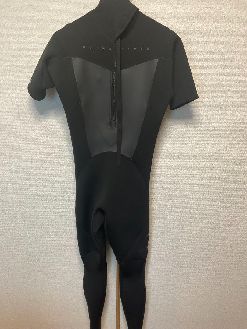 美品！クイックシルバー SYNCRO　シーガル　ウェットスーツ サイズLS