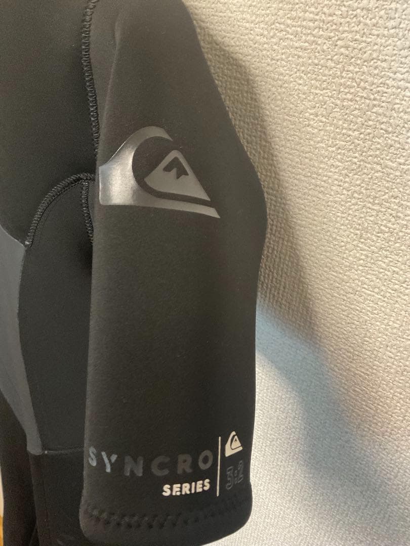 美品！クイックシルバー SYNCRO　シーガル　ウェットスーツ サイズLS