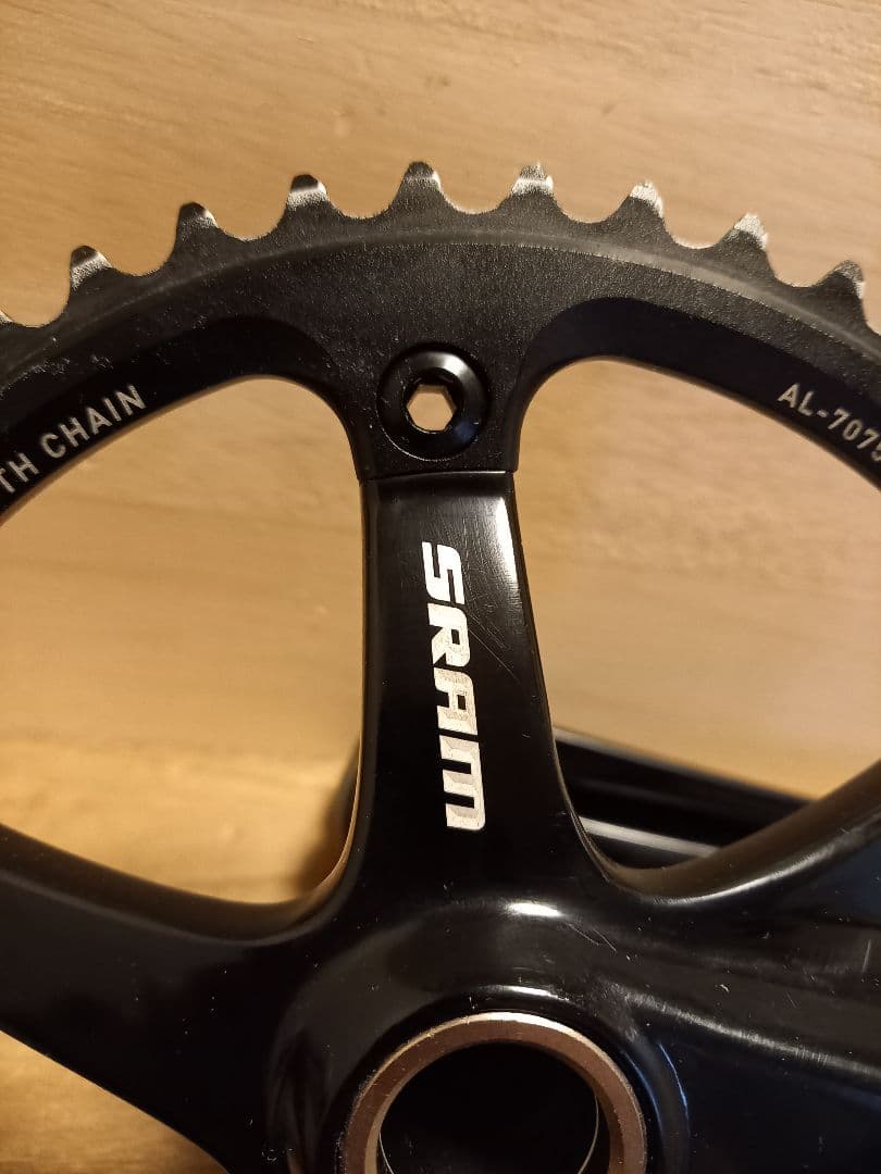 Omunium オムニウム ピスト sugino 75 チネリ