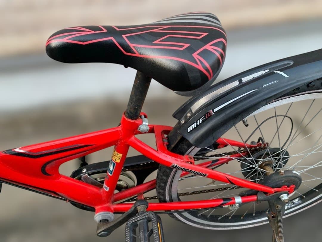 赤い子供用自転車 バスケット付き　ブリヂストン　２４インチ　引き取り限定