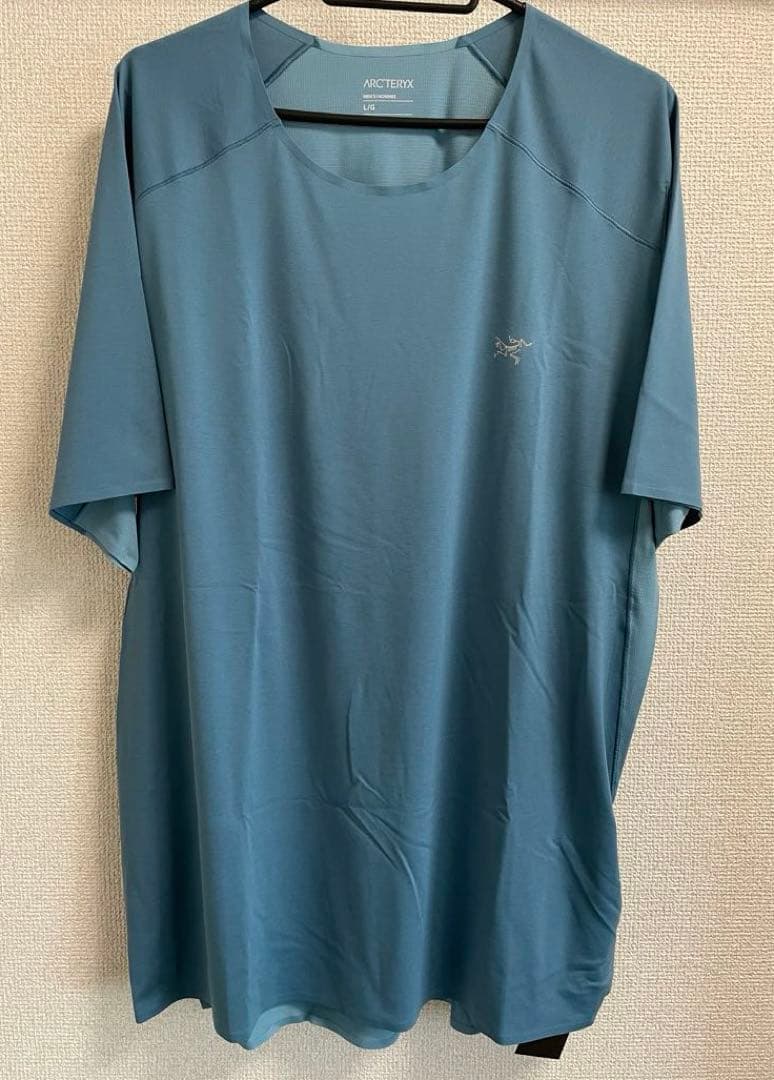 《ARC'TERYX》ノーバン Tシャツ メンズ