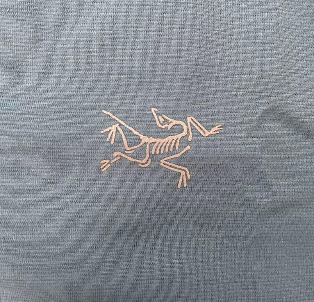 《ARC'TERYX》ノーバン Tシャツ メンズ
