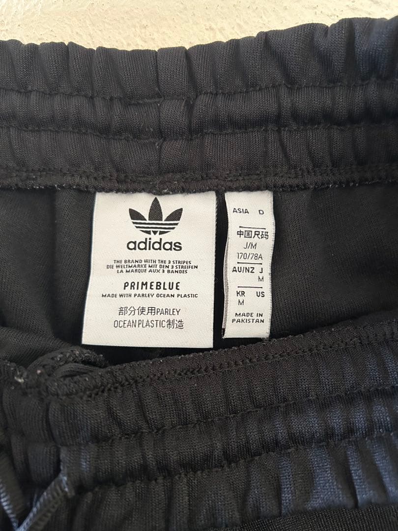 adidas 3本ライン トレーニングパンツ ブラック