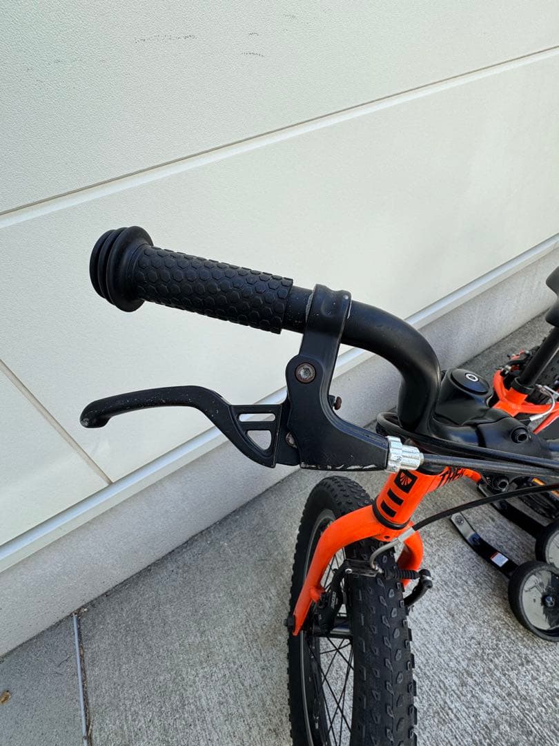 Trek 16インチ キッズバイク オレンジ 補助輪付き
