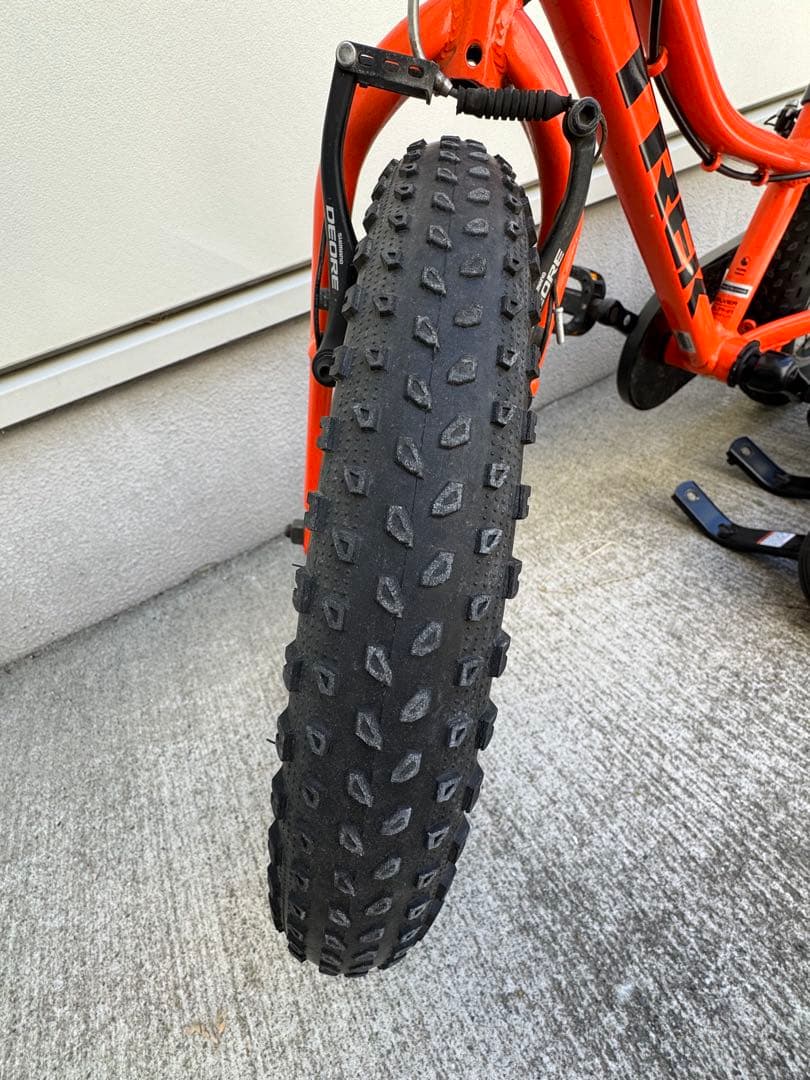 Trek 16インチ キッズバイク オレンジ 補助輪付き