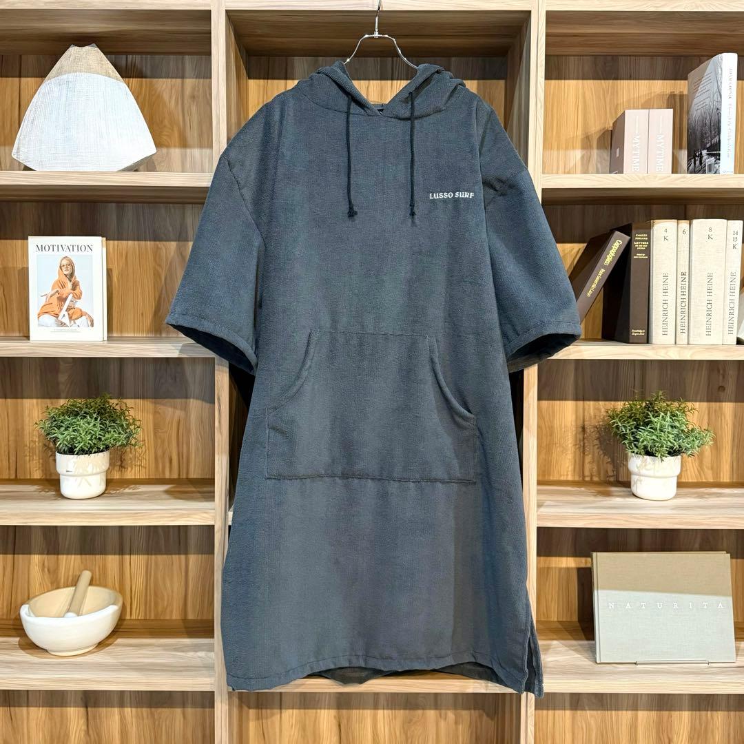 秋のサーフィンに　LUSSO SURF お着替えポンチョ　グレー⭐︎送料込み