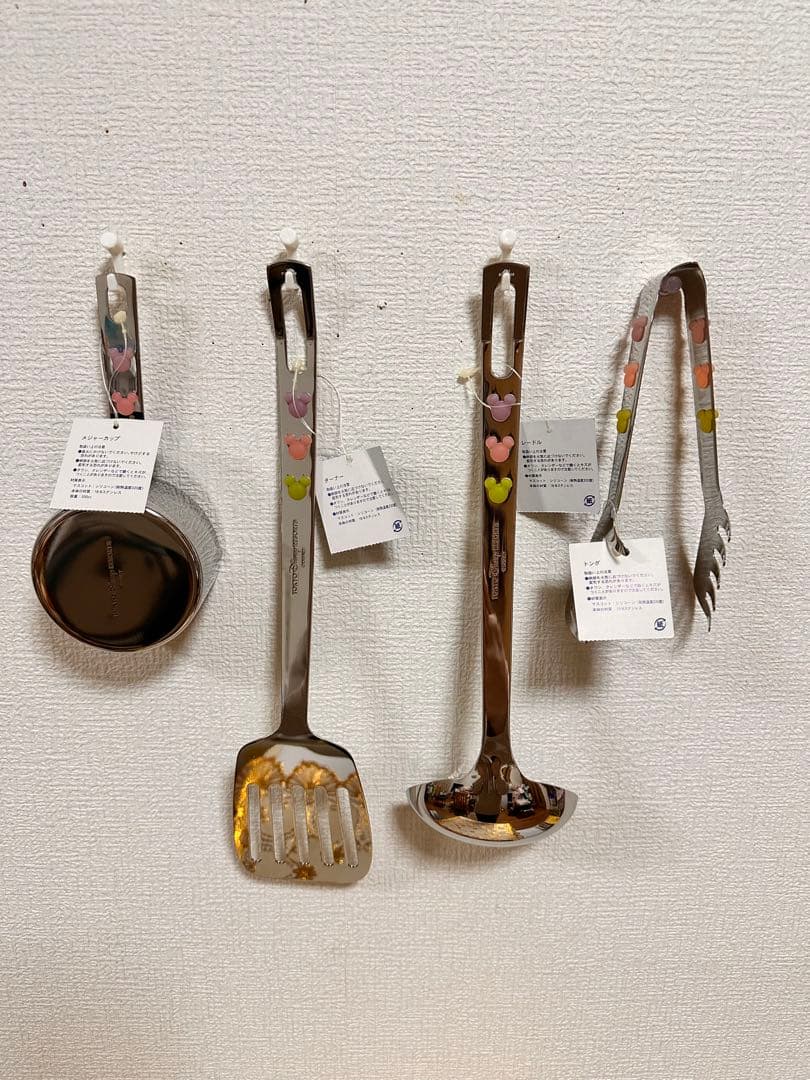 ♡未使用♡キッチン用品4点♡ディズニー♡メジャーカップ♡ターナーレードル♡トング