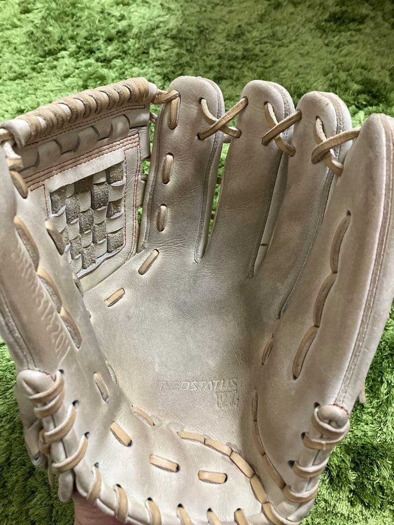 ZETTネオステイタス軟式グローブ 源田モデル