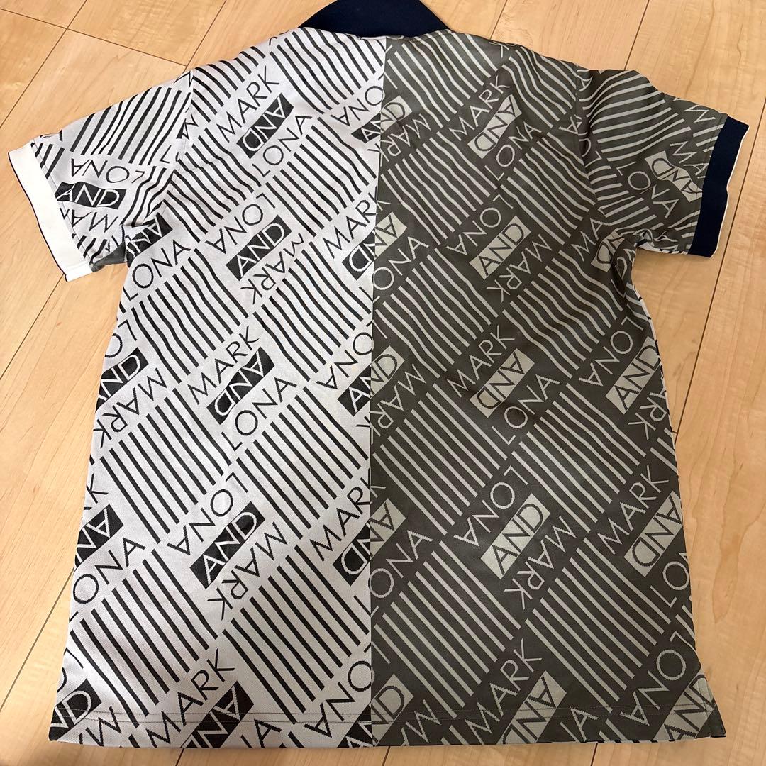 MARK&LONAグレーとホワイトのストライプシャツ