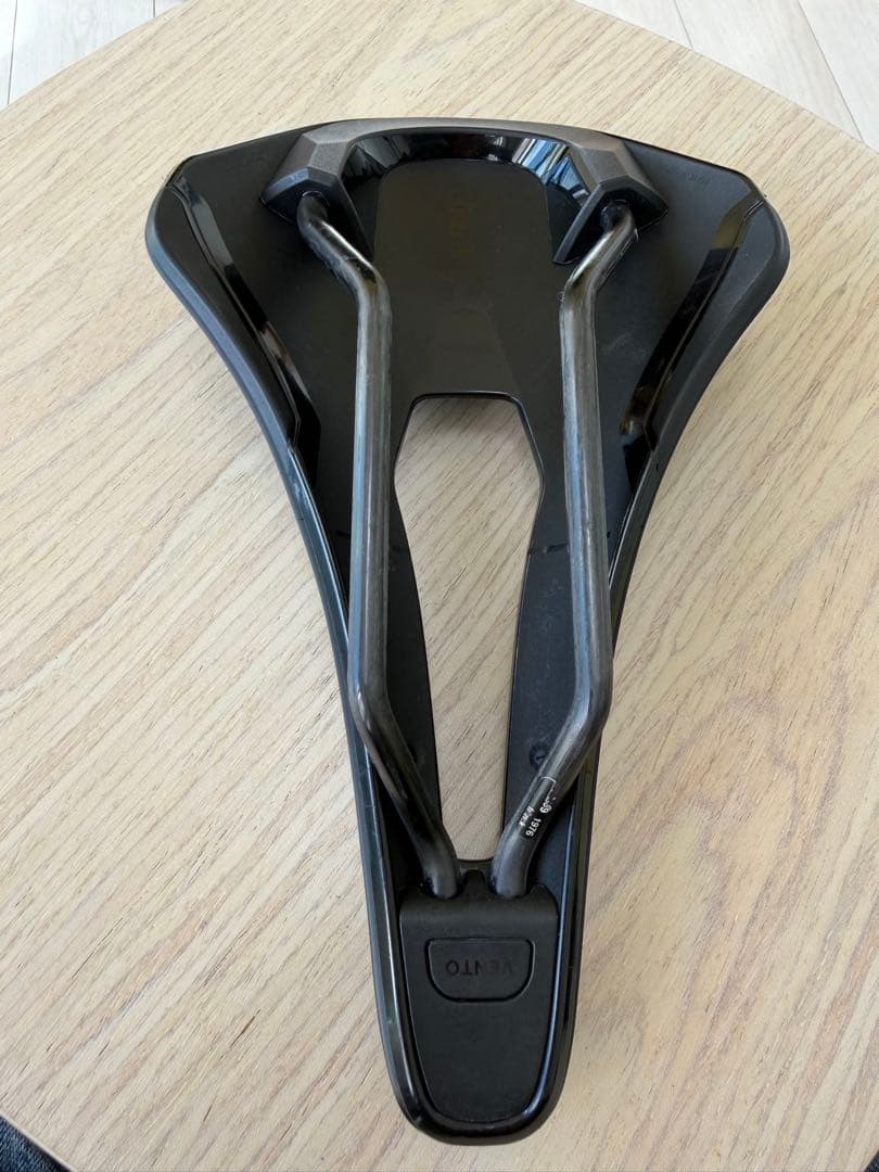 fi'zi:k ARGO VENTO R1 イタリア製