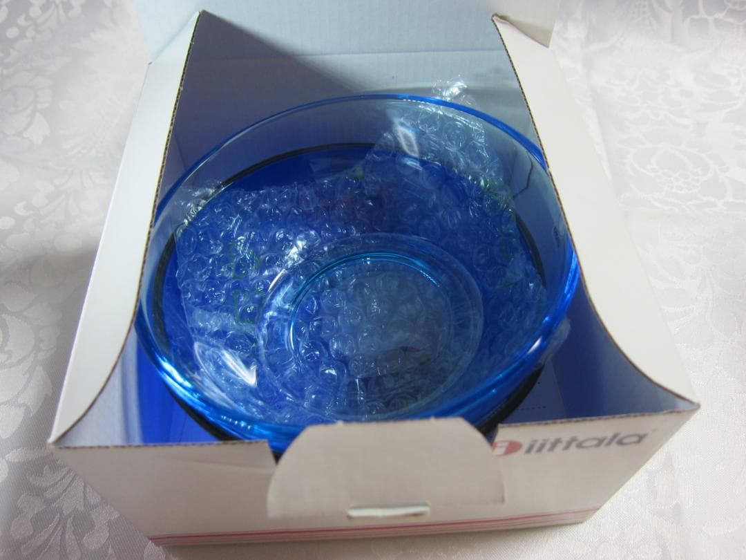 新品・未使用、完品　イッタラ（13Φcm）透明ガラスボウル　青濃淡ペアセット