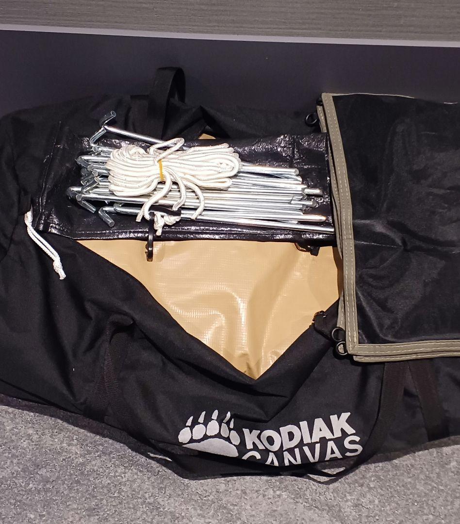 KODIAK CANVAS 4人用 Flex-Bow Deluxe