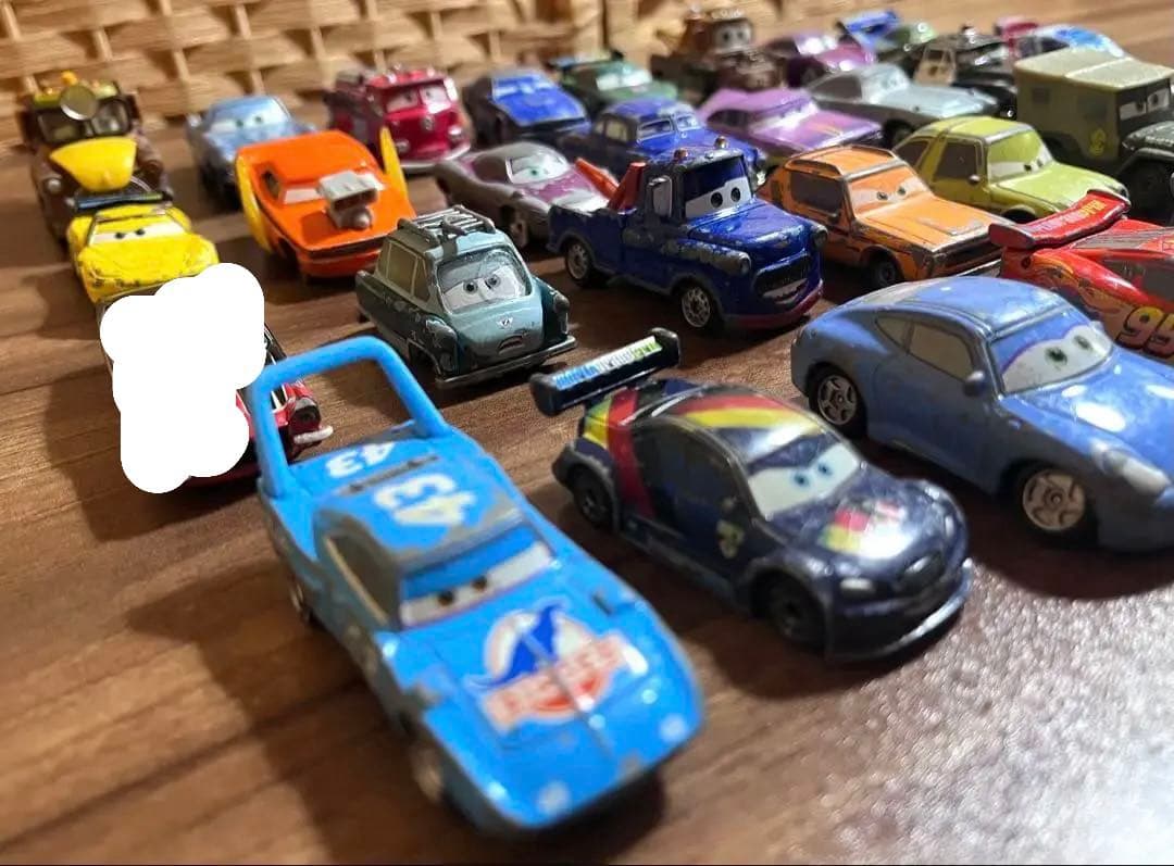カーズ　ミニカー&シーシング収納ケース
