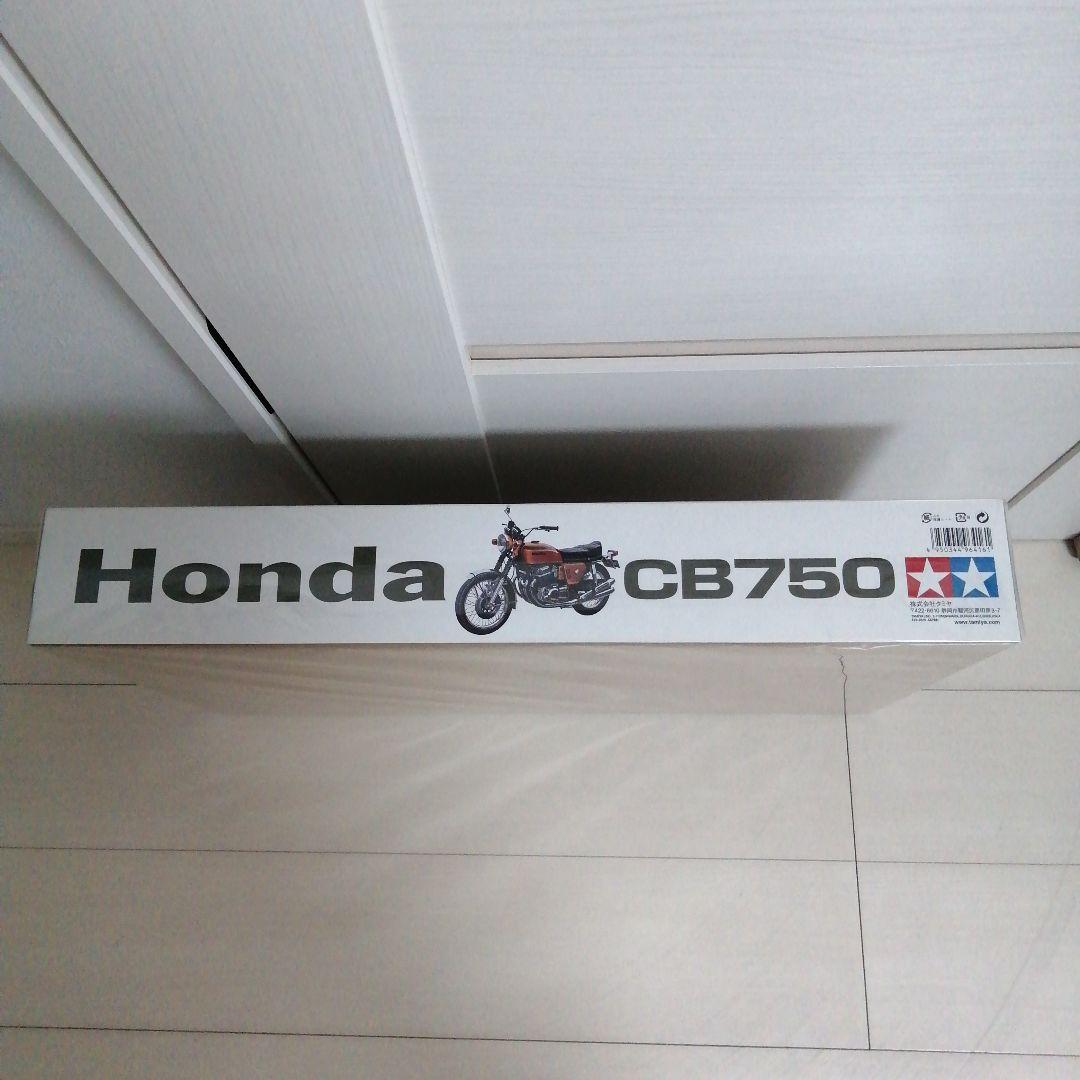 【新品・未組立】タミヤ1/6 オートバイシリーズ ホンダ CB750 FOUR