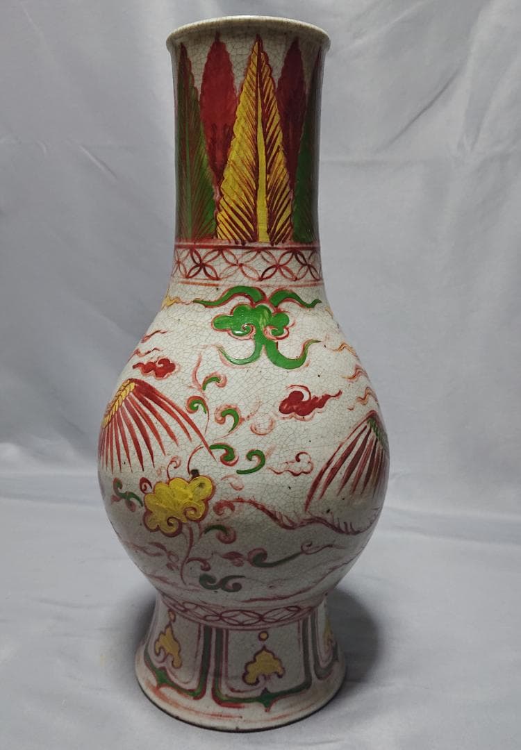 明　萬歴年間　（1573～1619）　五彩色絵鳳凰文瓶　39.6㎝