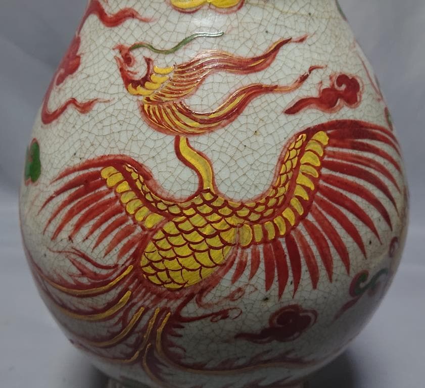 明　萬歴年間　（1573～1619）　五彩色絵鳳凰文瓶　39.6㎝