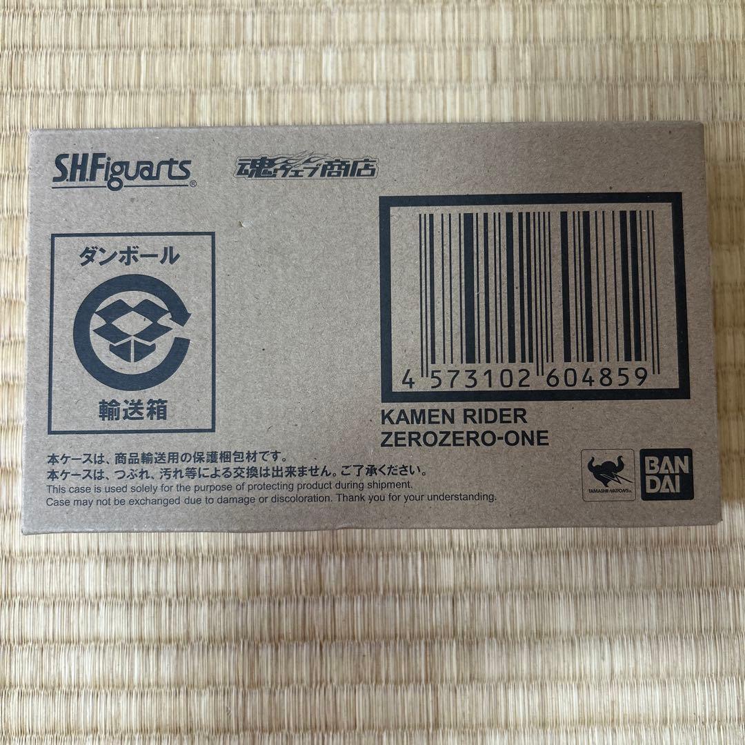 仮面ライダー001 ゼロゼロワン　フィギュアーツ