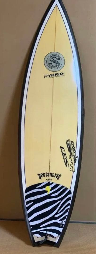 5'10feet ショートボード EPS素材 FCSケース付き　フィンなし