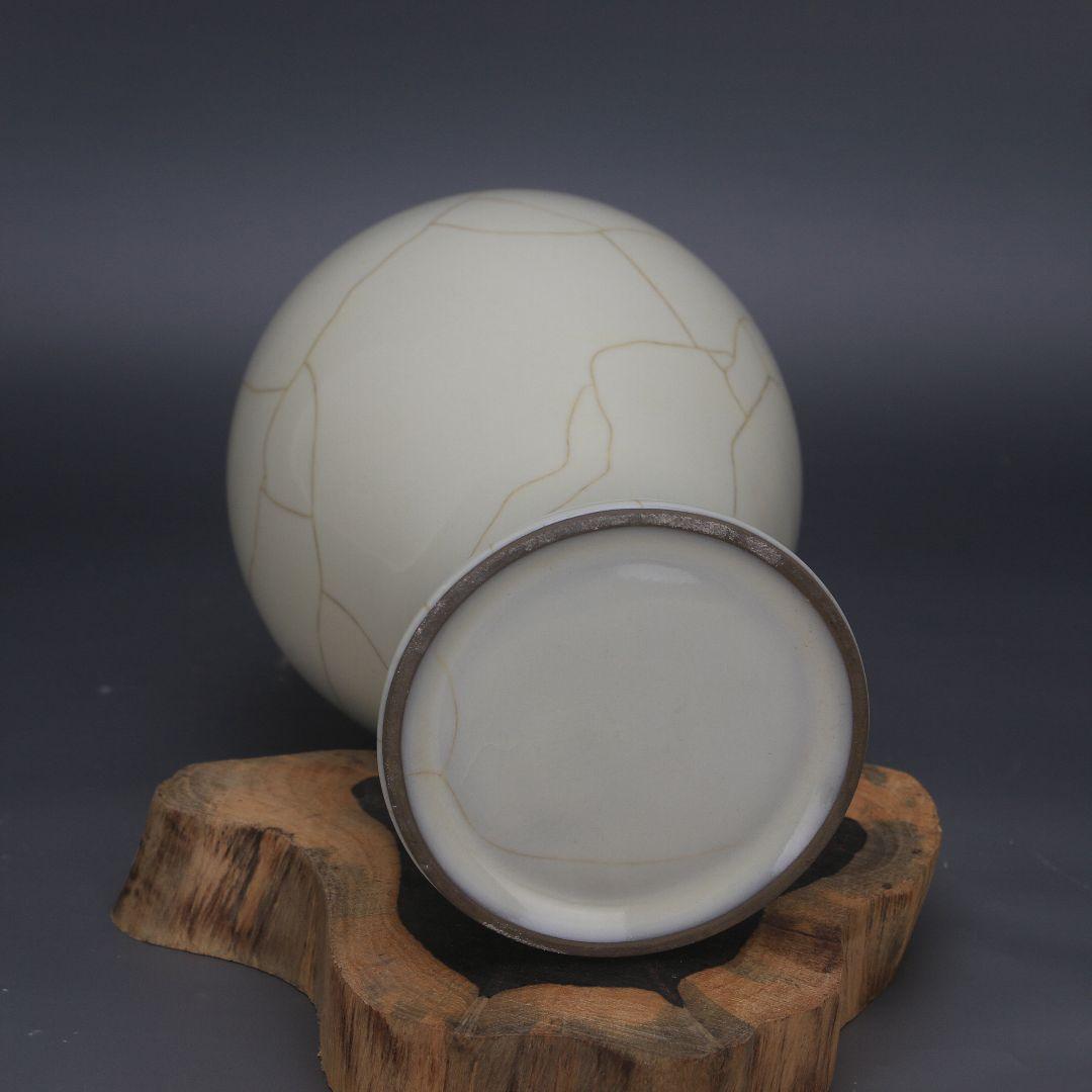月白釉金線線梅瓶 磁器 置物 陶磁器 現代工芸品 美術品 装飾品