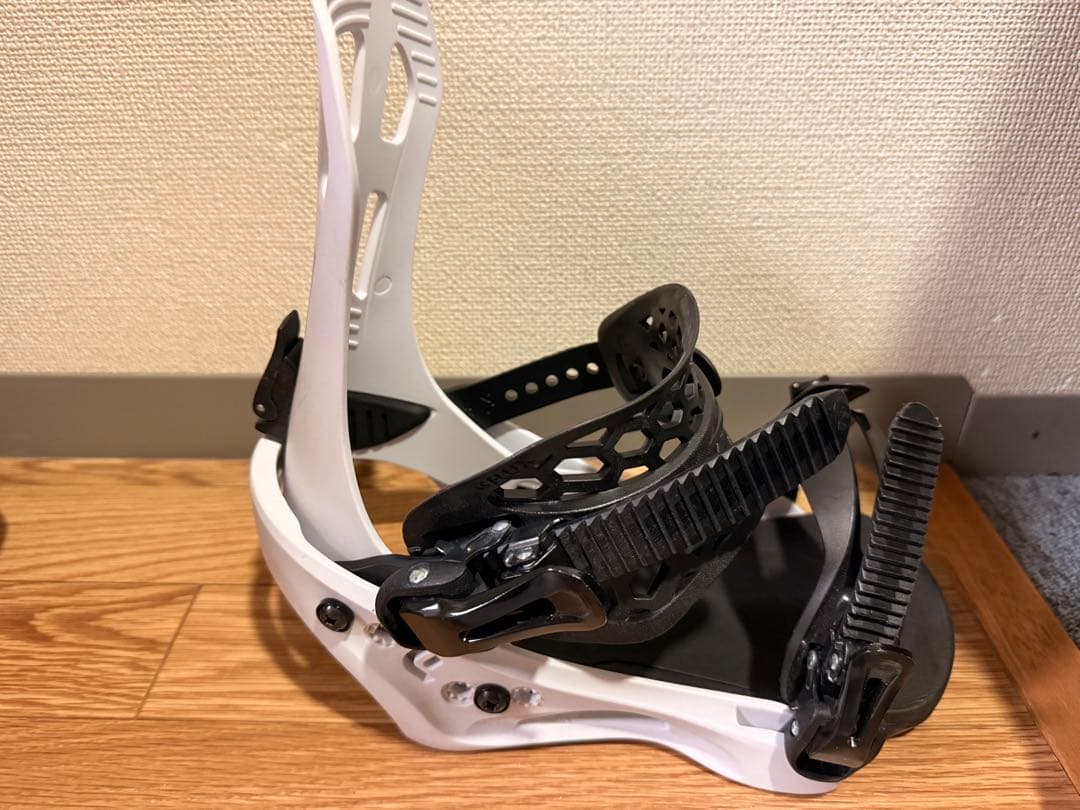 スノーボード FLUX EM 22-23
