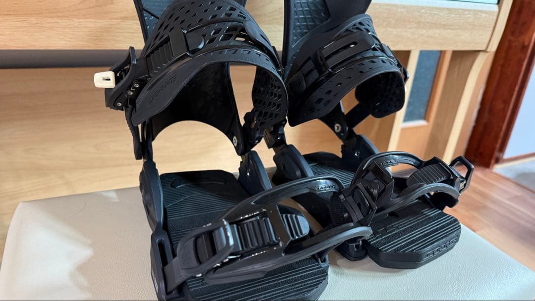 DRAKE SUPERSPORT M/L 美品 ブラック 23/24 値下げ不可