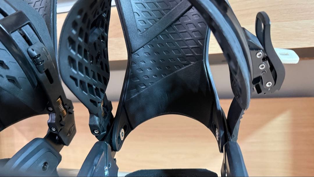 DRAKE SUPERSPORT M/L 美品 ブラック 23/24 値下げ不可