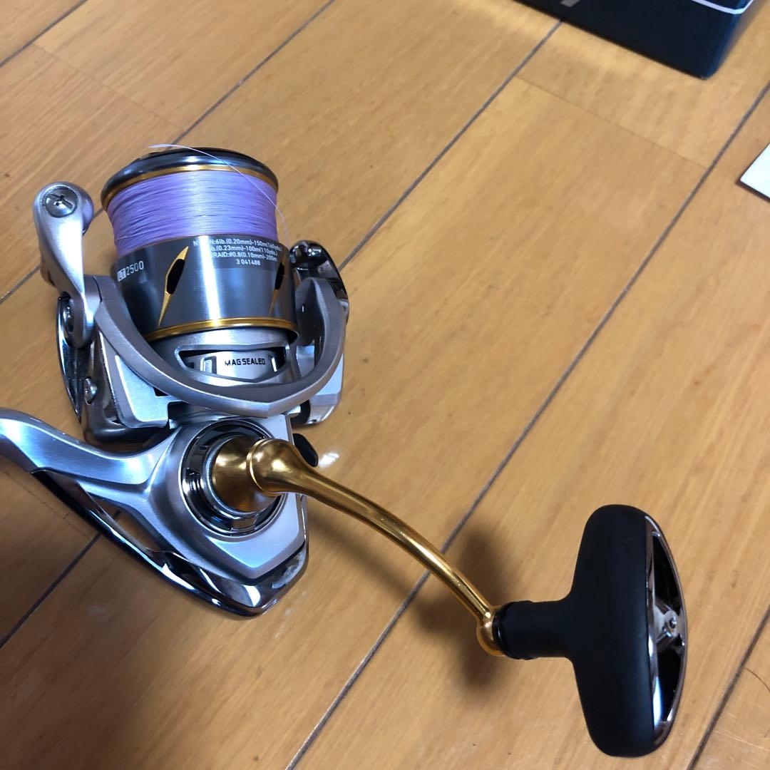 ダイワ　21フリームス LT2500 スピニングリール　美品