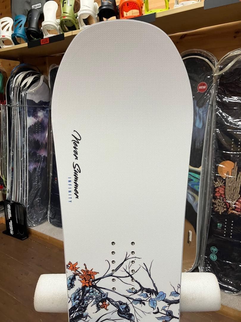 【新品】25-26 NEVER SUMMER INFINITY 148