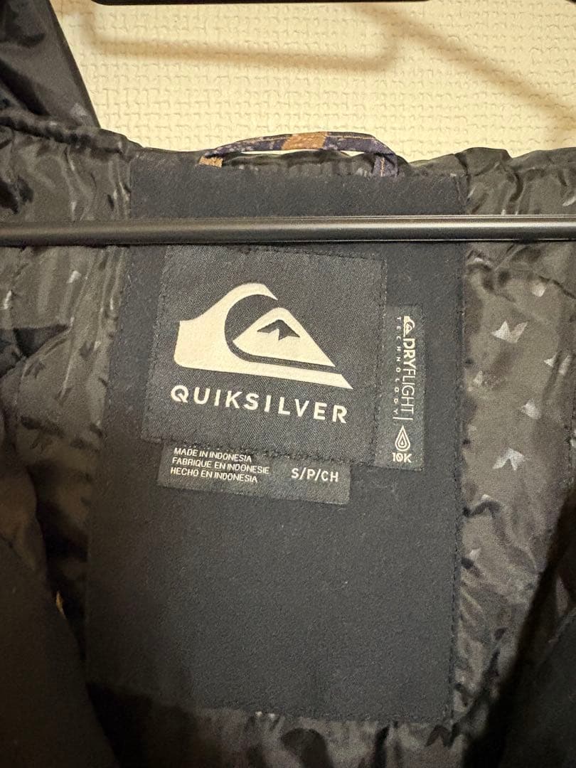 Quiksilver DRYFLIGHT スノーボードウェア S/P 迷彩