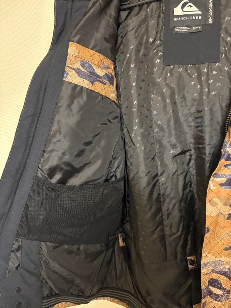 Quiksilver DRYFLIGHT スノーボードウェア S/P 迷彩