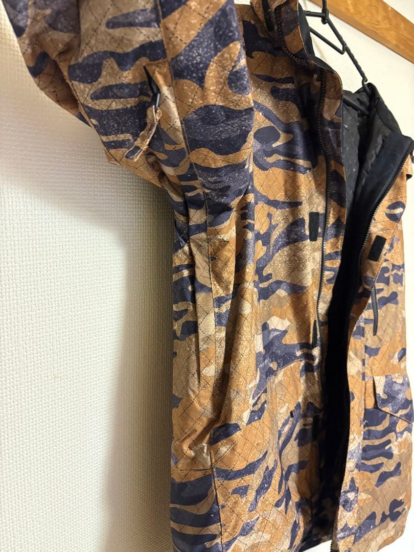 Quiksilver DRYFLIGHT スノーボードウェア S/P 迷彩