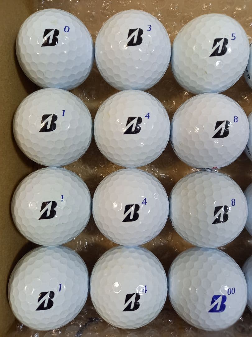 美品ブリヂストンTOUR B XS ロストボール24球