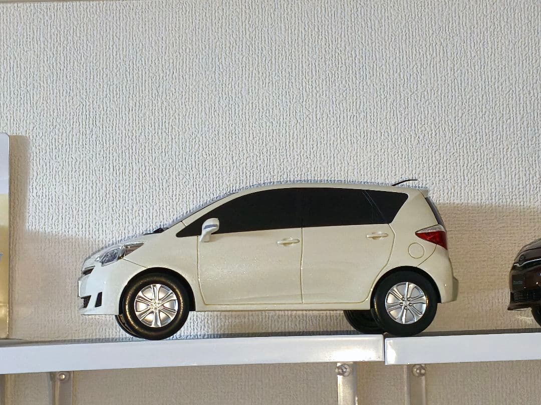 ラクティス　トヨタ　カラーサンプル　1/16？　ミニカー