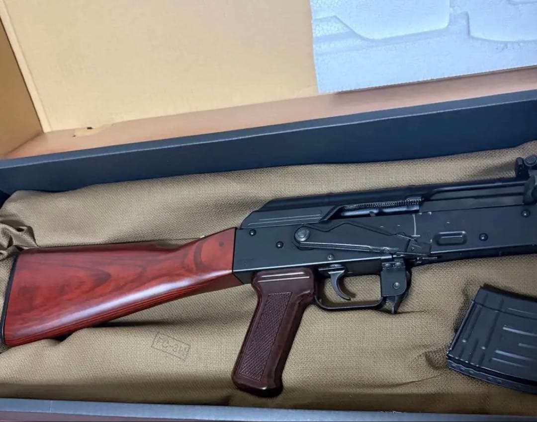 送料込！　美品　東京マルイ akm カスタム　ガスガン　ガスブローバック