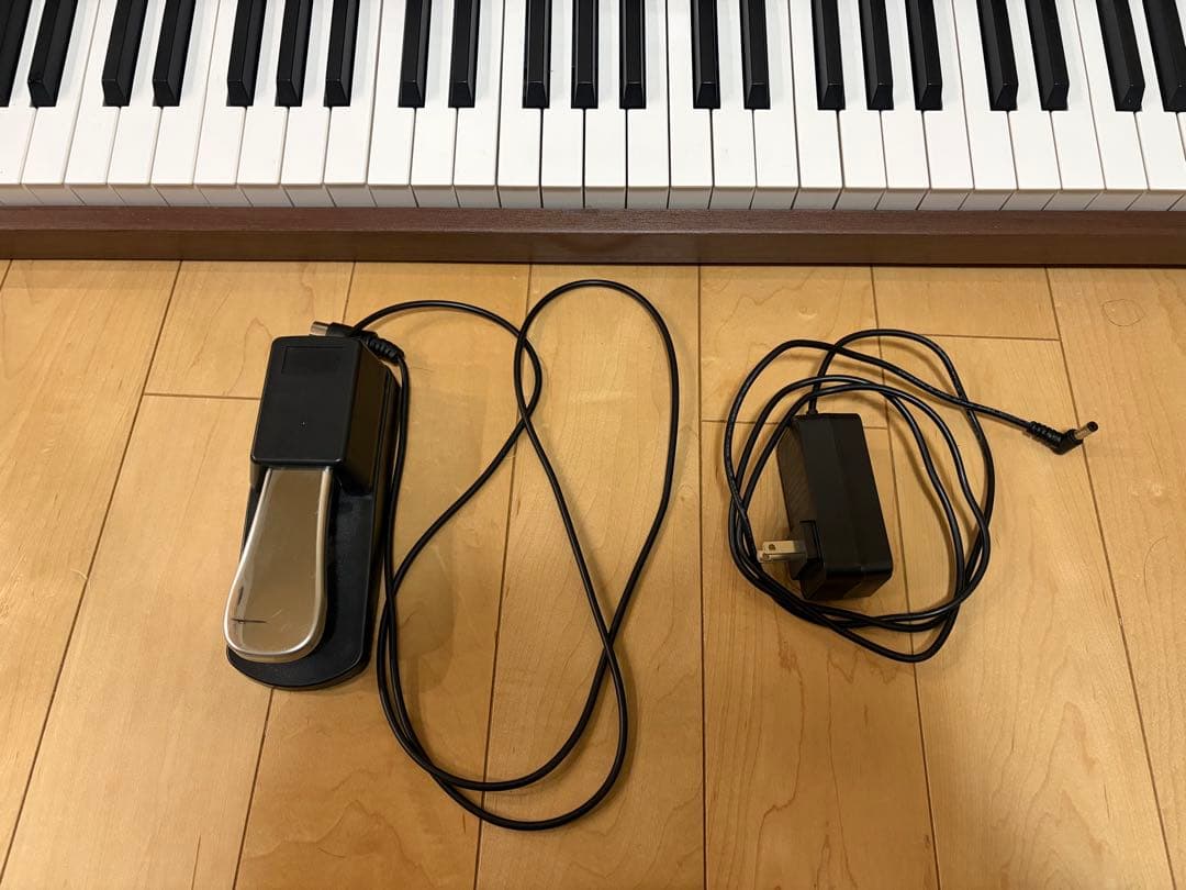 Carina 電子ピアノ 88鍵盤　カバー付